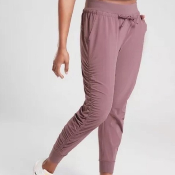 Athleta Violet Aligned Attitude Sweatpants Size 10 Petite - Picture 1 of 12